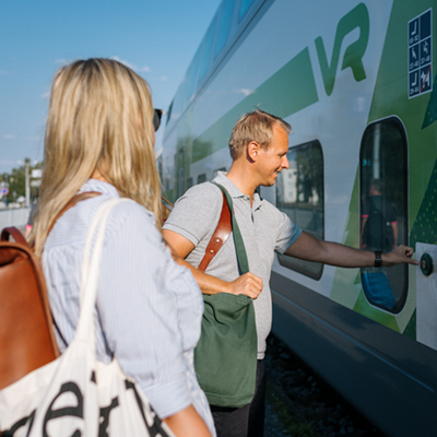 VISIT FINLAND / TRAVELLING IN <br> FINLAND BY TRAIN